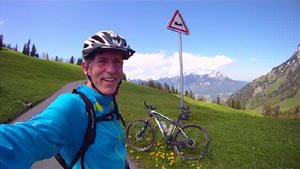 Daniel au sommet du col d'Acherli