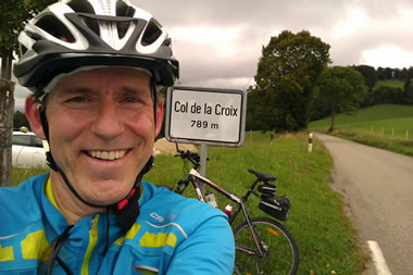 Daniel au sommet du col de la Croix