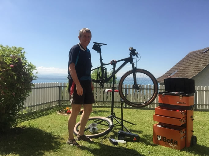 Daniel en mécano-vélo